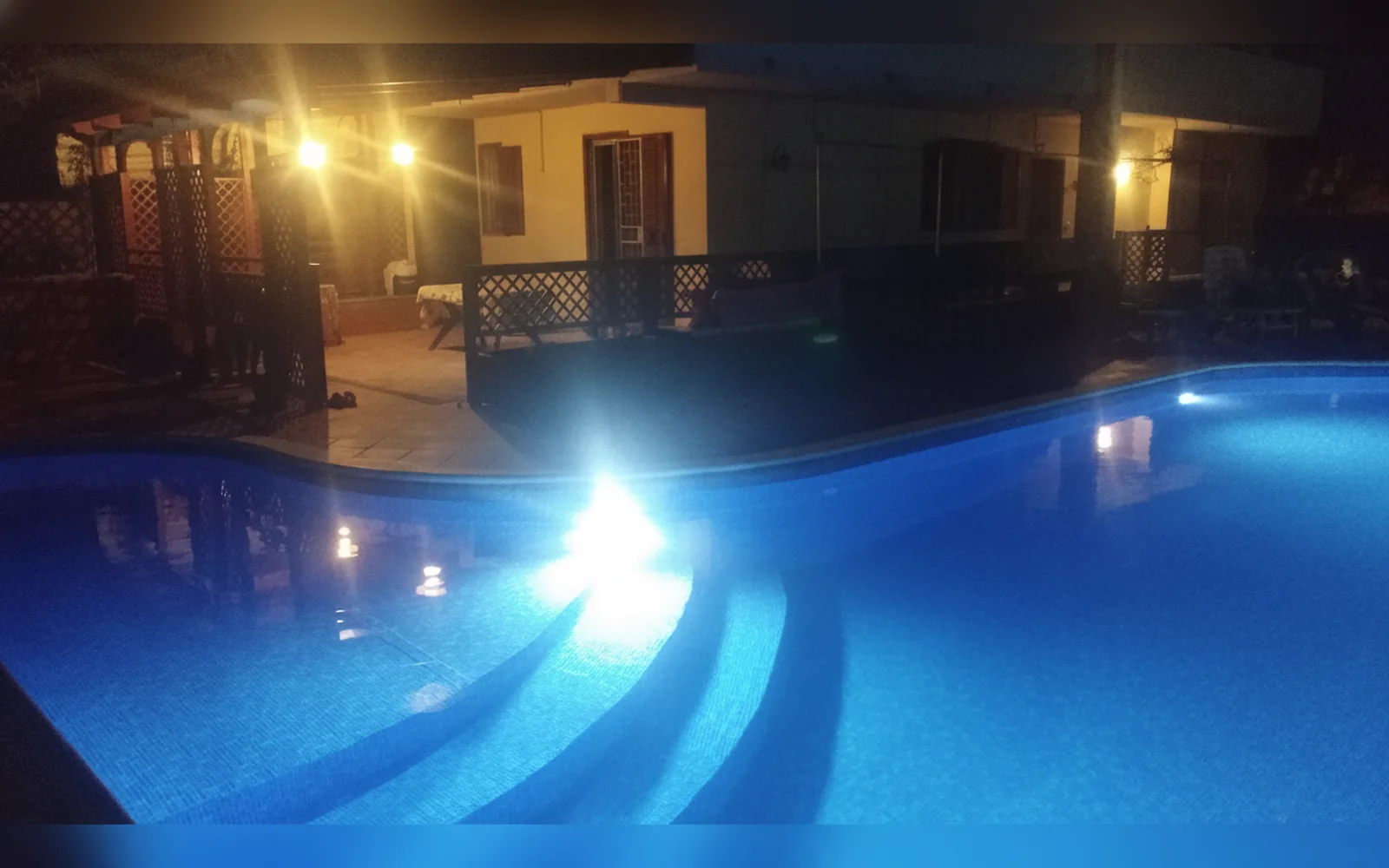 Esterni di Villa Wow Mare & Piscina, Santa Marinella (Lazio) (foto 3)